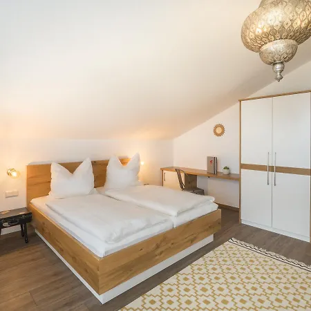 Stefanies-cafe-pension-kultur Bad Feilnbach
