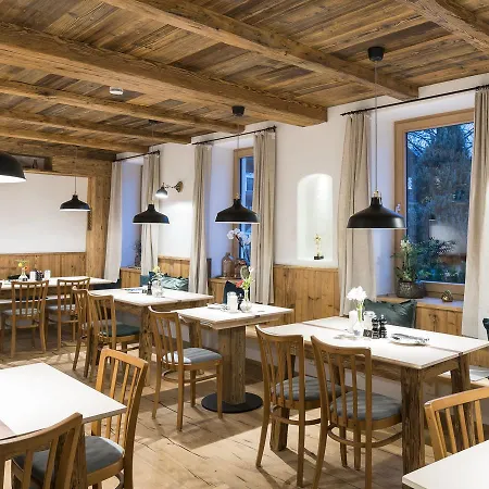 Stefanies-café-pension-kultur Maison d'hôtes