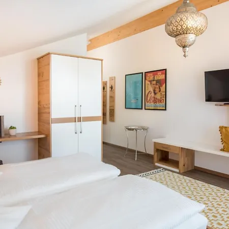 Stefanies-café-pension-kultur 3*